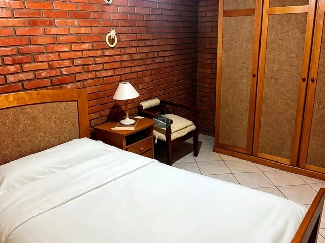 Imagem 7: Alugo casa de praia, mobiliada, com 03 quartos, amplo quintal, 175m², e a 200m da praia