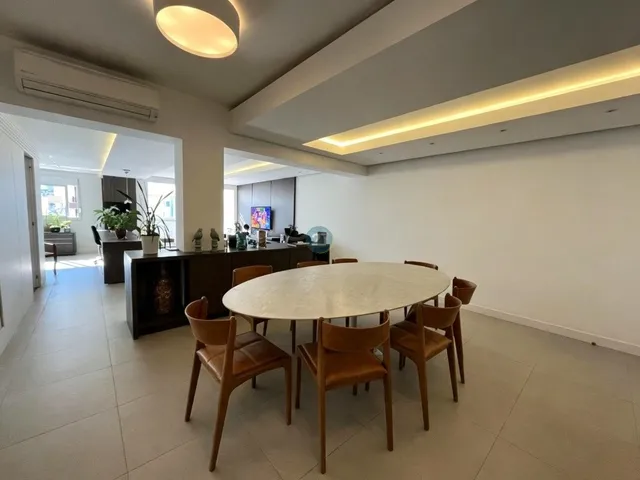 Imagem 2: Alugo excelente apartamento na Av. Trompowsky, com 03 quartos, móveis planejados, 163m²
