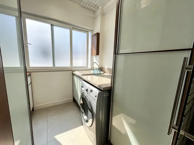 Imagem 7: Alugo excelente apartamento na Av. Trompowsky, com 03 quartos, móveis planejados, 163m²