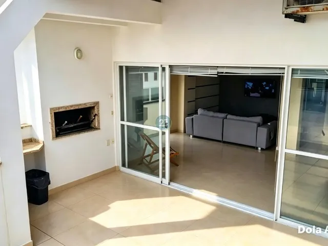 Imagem 2: Alugo cobertura com 02 suítes, piscina privativa e vista para o mar, 307m² totais, no