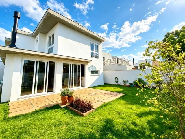 Imagem 11: Alugo casa Alto Padrão, com 4 suítes, quintal, 350m², 3 vagas em condomínio no bairro