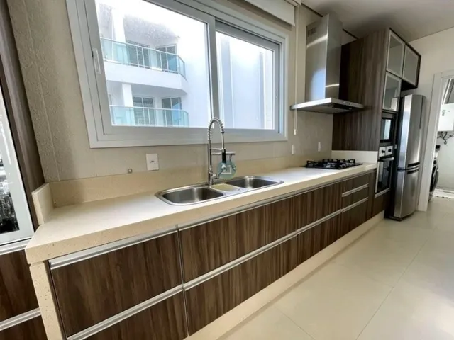 Imagem 12: Alugo apartamento frente mar, pé na areia, com 3 suítes, piscina, na Rua das Gaivotas