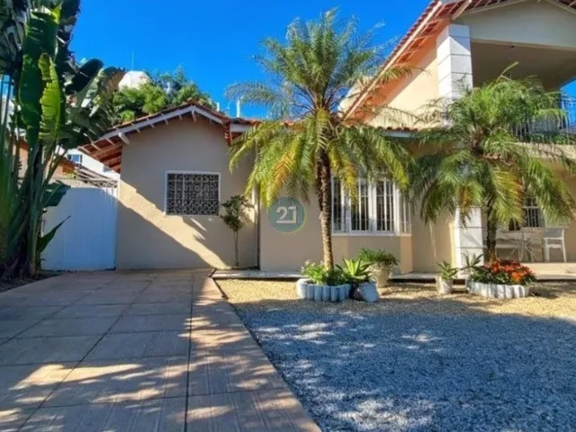 Imagem 4: Alugo excelente casa com 05 quartos, amplo quintal com piscina, mobiliada, 330 m² na