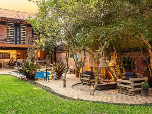 Imagem 11: Alugo ampla casa com 05 quartos, espaçoso quintal com piscina, com 390m² no bairro
