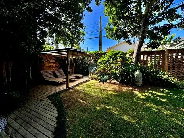 Imagem 10: Alugo ampla casa com 05 quartos, espaçoso quintal com piscina, com 390m² no bairro