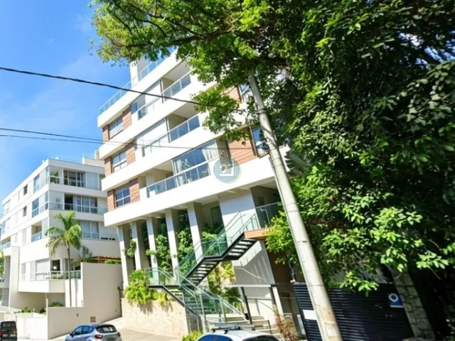 Imagem 5: Alugo apartamento mobiliado com 02 suítes, 110 m² privativo, 02 vagas de garagem, no