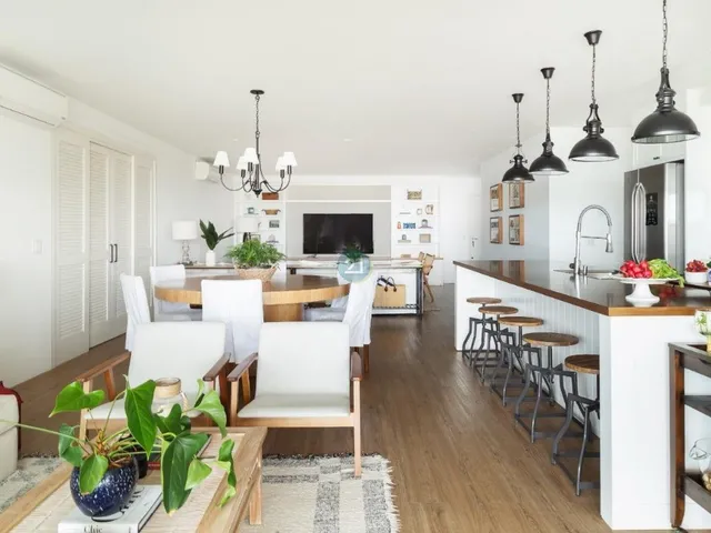 Imagem 8: Apartamento para locação tendo 04 suítes, com vista para o mar, 03 garagens, na