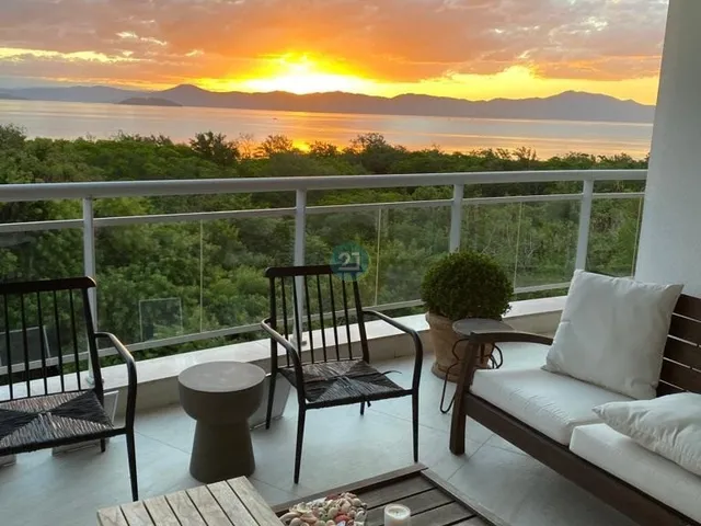 Imagem 12: Apartamento para locação tendo 04 suítes, com vista para o mar, 03 garagens, na