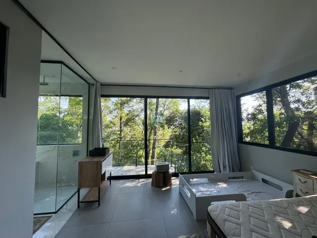 Imagem 5: Alugo Casa no Campeche, 03 quartos, móveis planejados, com piscina, em condomínio em