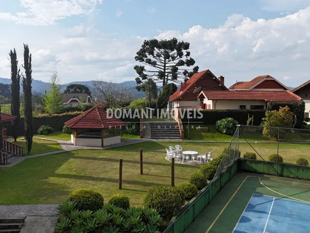 Imagem: CASA - CAMPOS DO JORDÃO