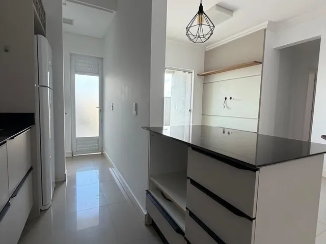 Imagem 3: Apartamento Mobiliado para Venda, 2 Quartos e 1 Garagem, no Centro, Balneário Camboriú/Sc