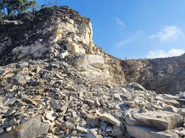 Imagem 6: Oportunidade Mineral: Área de Quartzo com Grande Volume de Reserva Estimada em Mg