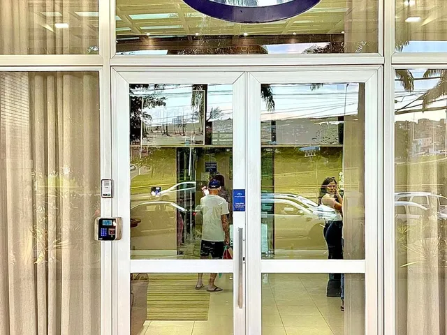 Imagem 15: Apartamento de 1/4 mobiliado, com varanda fechada e com hidromassagem, no Ed. Mundo Plaza