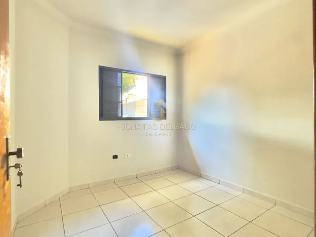 Imagem 2: Casa À Venda no Bairro Jardim Panorama - Sarandi/Pr