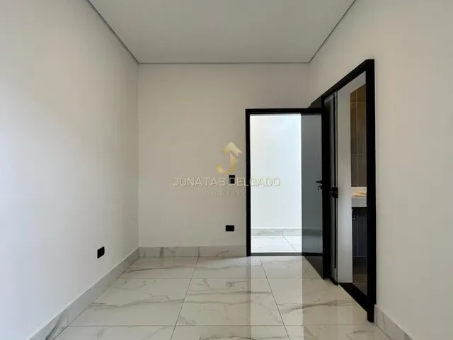 Imagem 2: Casa com Piscina!