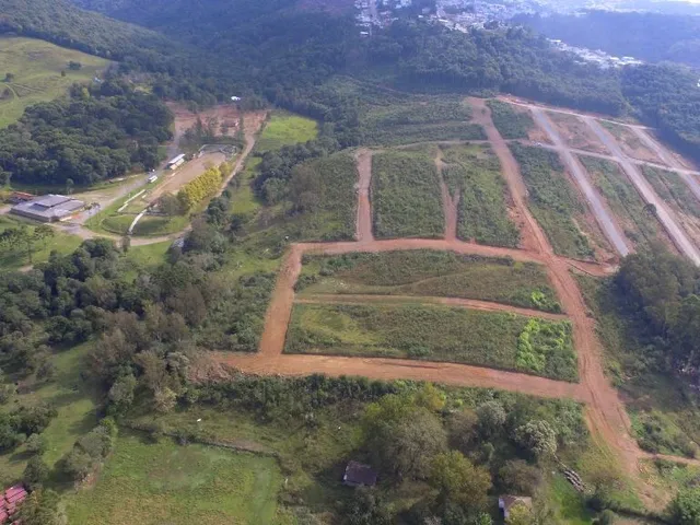 Imagem: Terrenos (Em Obras
