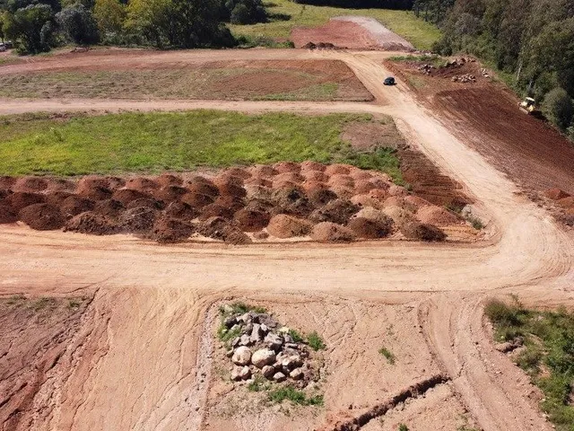 Imagem 9: Terrenos (Em Obras
