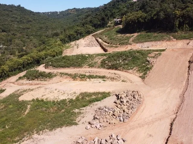 Imagem 2: Terrenos (Em Obras