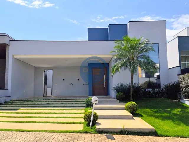Imagem: A casa em condomínio possui 3 Dormitórios, 3 Suítes, 5