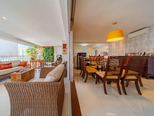 Imagem: O apartamento possui 4 Dormitórios, 3 Suítes, 5