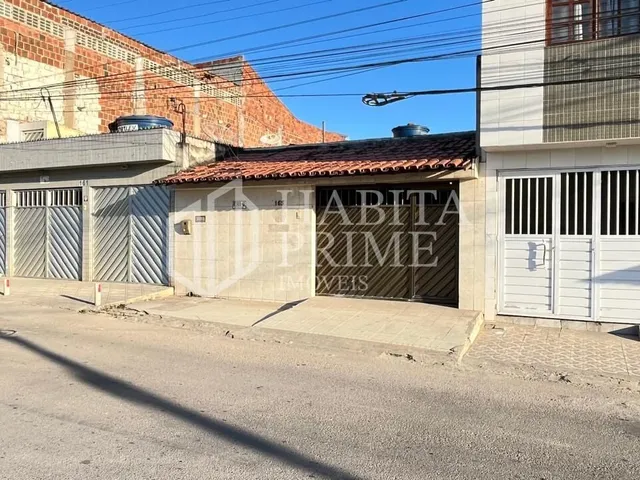 Imagem 11: Casa/Comércio À Venda na Av. Manoel de Abreu, Caiuca - 3 Quartos, Suíte, Quintal e Garagem em Localização Estratégica