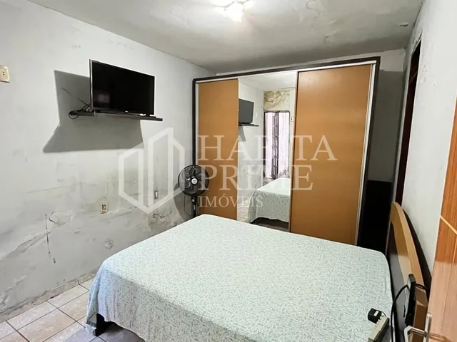Imagem 3: Casa/Comércio À Venda na Av. Manoel de Abreu, Caiuca - 3 Quartos, Suíte, Quintal e Garagem em Localização Estratégica