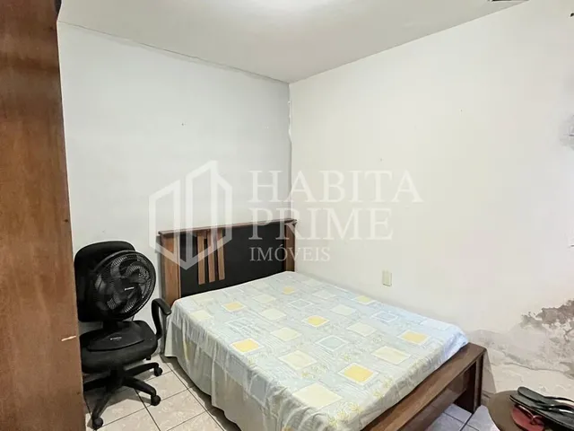 Imagem 8: Casa/Comércio À Venda na Av. Manoel de Abreu, Caiuca - 3 Quartos, Suíte, Quintal e Garagem em Localização Estratégica