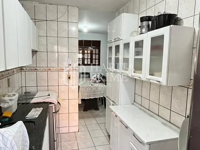 Imagem 10: Casa/Comércio À Venda na Av. Manoel de Abreu, Caiuca - 3 Quartos, Suíte, Quintal e Garagem em Localização Estratégica