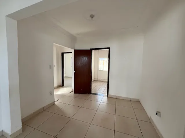 Imagem 3: Casa com 2 dormitórios para alugar, 280 m² por R$ 2.700,00/mês - Lagoa Grande - Patos