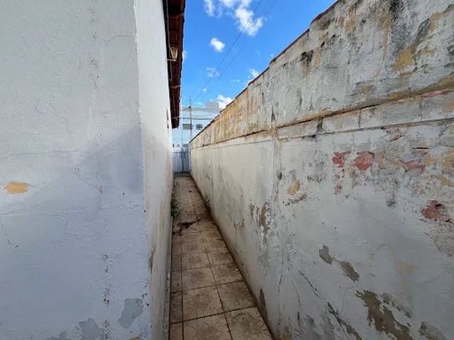 Imagem 9: Casa com 2 dormitórios para alugar, 280 m² por R$ 2.700,00/mês - Lagoa Grande - Patos
