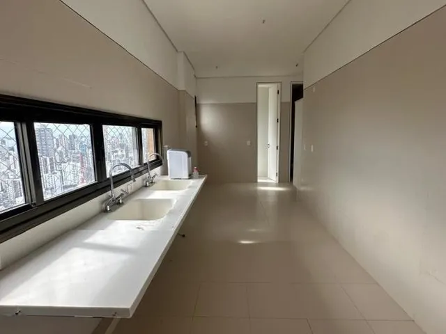 Imagem 8: Apartamento para Venda em Salvador, Ondina, 4 dormitórios, 4 suítes, 6 banheiros, 4
