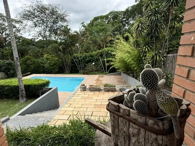 Imagem: Casa À Venda no Bairro Ipé Amarelo - Esmeraldas/Mg