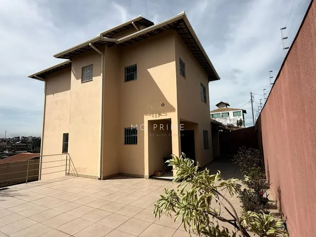 Imagem: Casa À Venda - 4 Quartos no Bairro Nossa
