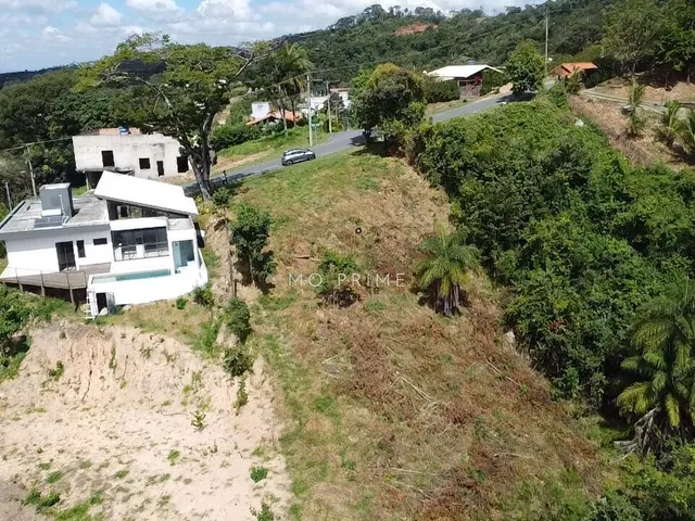 Imagem: Terreno Fundo para Um Lago no Condomínio