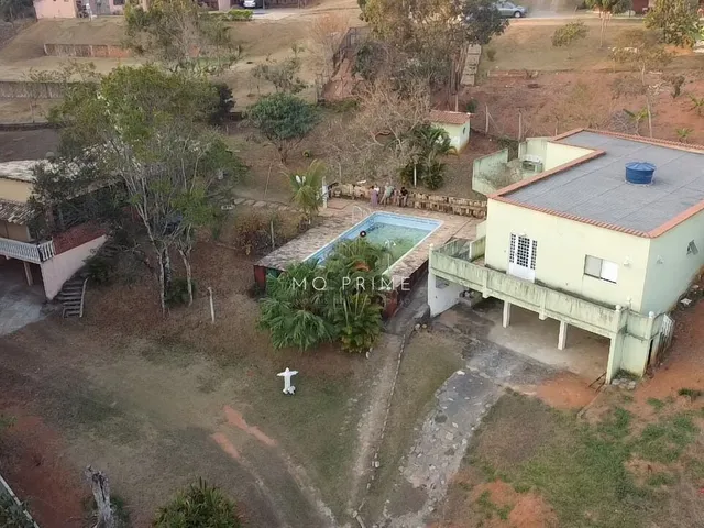 Imagem: 2 Casas no Condomínio Vale do Ouro pelo
