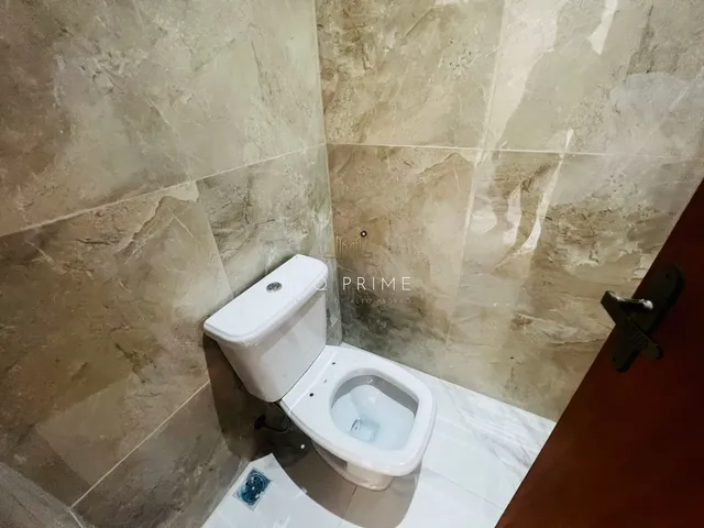 Imagem 8: Casa Moderna com Piscina no Condomínio Clube dos 200