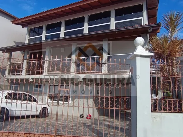 Imagem: Casa Alto Padrão para Venda com Terreno