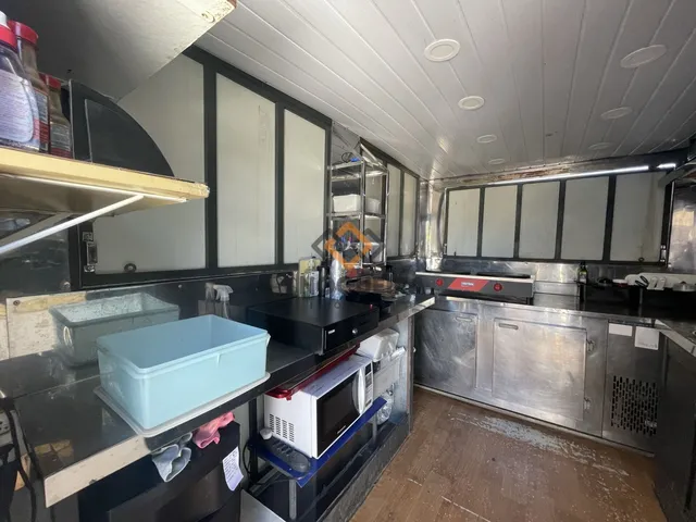 Imagem 14: Foodtrucks para Locação na Avenida principal da Cachoeira do Bom Jesus em