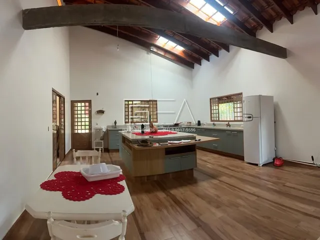 Imagem 2: Chácara em Condomínio Próximo À Ponto Turístico de Destaque - Casa de Conceito Aberto