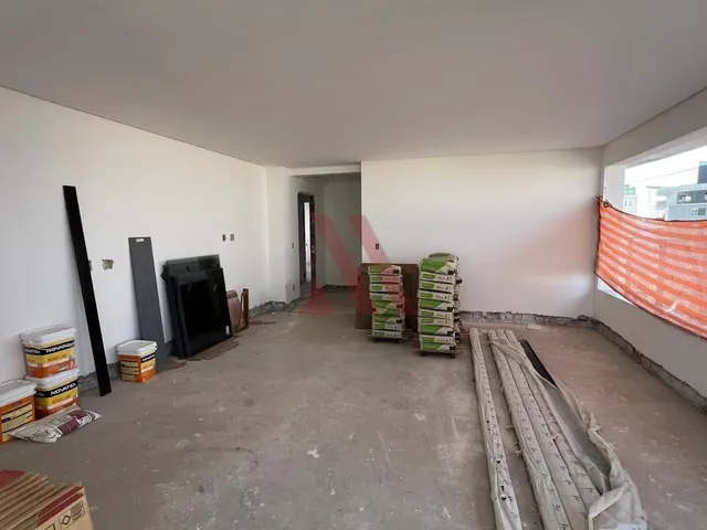 Imagem 4: Cobertura no Setor Marista 4 Suítes, Piscina Privativa e Vista Definitiva para o Parque