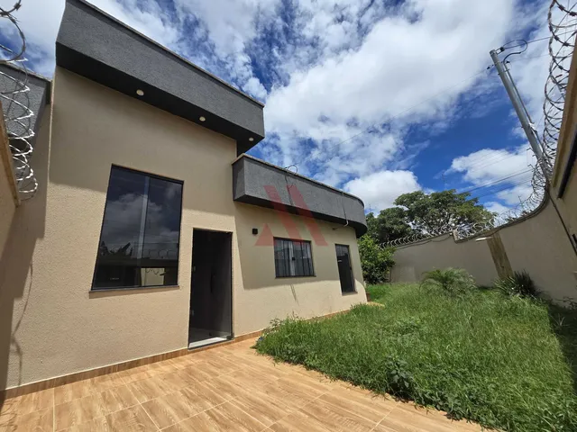 Imagem 2: Residencial Solar Bougainville Casa Térrea 3 Quartos com Suíte Quintal e Churrasqueira Disponível para Locação