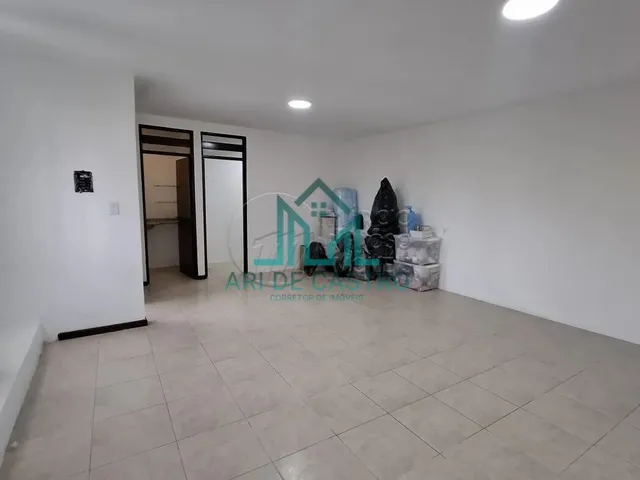 Imagem 4: Casa com 4 Suíte, hidromassagem, Piscina à venda com 337m² e 4 Vagas no Aldebaram