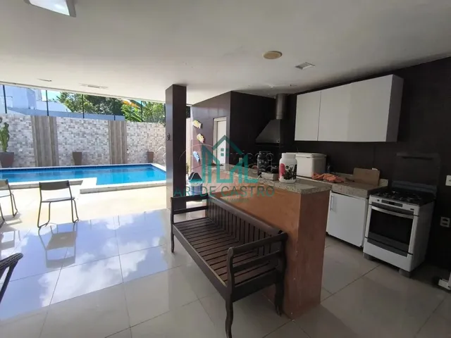 Imagem 6: Casa com 4 Quartos e Piscina com Área Gourmet com 280m² no Jardim do Horto - Maceió