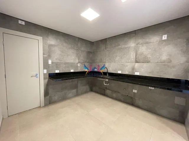 Imagem 8: Casa Alto Padrão Reformada