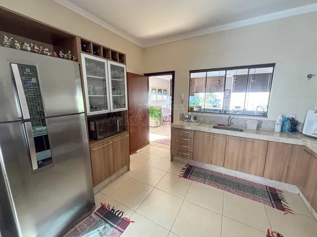 Imagem 3: Casa Alto Padrão em Jardim Tropical