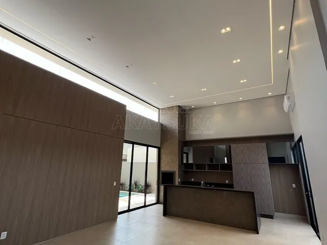 Imagem 2: Casa Alto Padrão com Piscina
