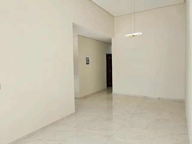 Imagem 7: Casa Térrea com Acabamento Premium e Fachada Moderna - Bairro São José, Crato/Ce