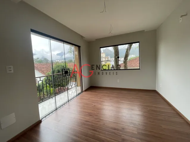 Imagem 2: Excelente Casa Duplex À Venda