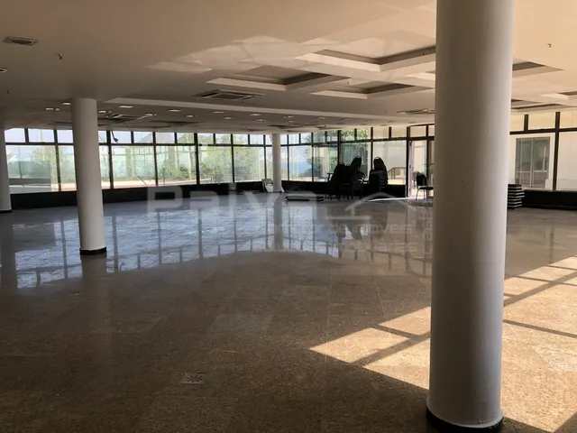 Imagem 13: Prédio Comercial 500M² com 20 Vagas para Estacionamento e Vista para a Baía de Guanabara