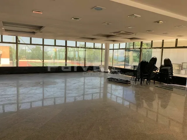 Imagem 2: Prédio Comercial 500M² com 20 Vagas para Estacionamento e Vista para a Baía de Guanabara